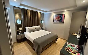 The Roomy Hotel Nisantasi